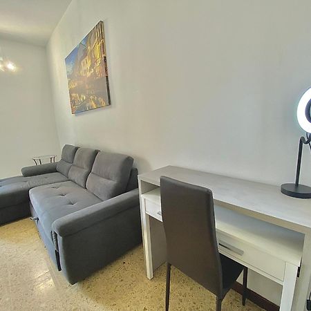 Appartamento Navigli Style, Tra Metropolitana Famagosta, Comfort E Modernita Milano Esterno foto