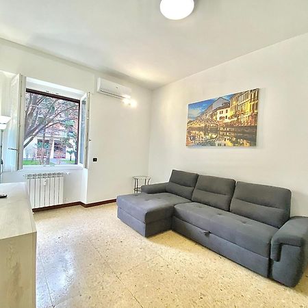 Appartamento Navigli Style, Tra Metropolitana Famagosta, Comfort E Modernita Milano Esterno foto